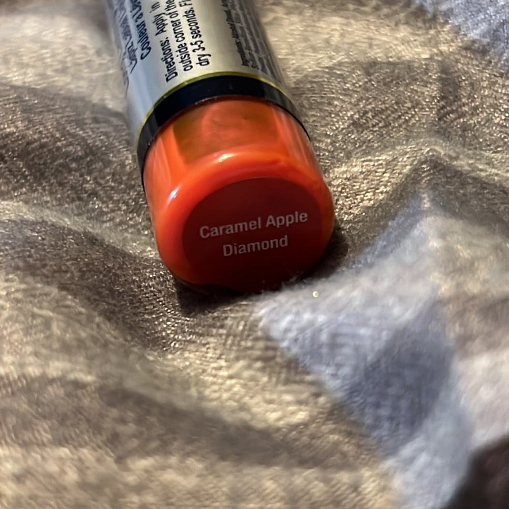Lipsense - Picture 3 of 3